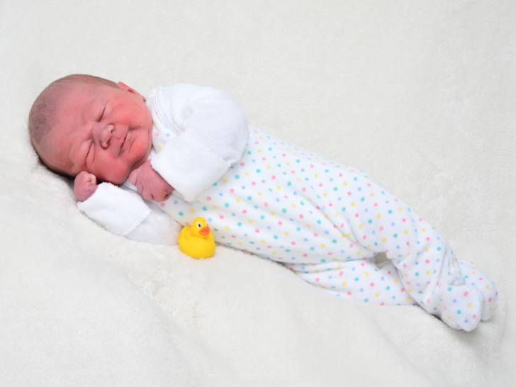 Wir freuen uns über die Geburt von Oskar Bernstein. Foto: babysmile24.de
