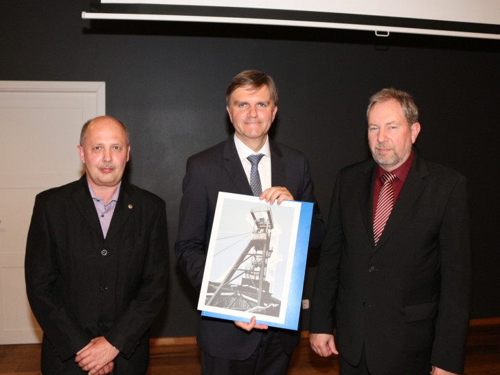Auf Einladung des MIT-Kreisverbandes Goslar kam Uwe Schünemann, MdL und ehemaliger Innenminister, zu einem gut besuchten Vortrag nach Goslar in den Kaisersaal des "Schiefer". Foto: Skorzinski