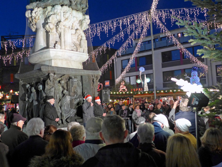 Offizielle Eröffnung des Weihnachtsmarktes in Salzgitter-Lebenstedt. Foto: Stadt Salzgitter