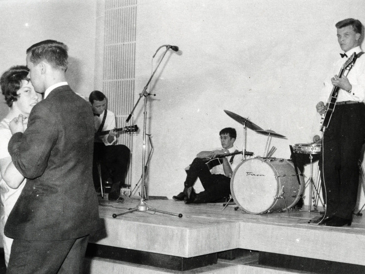 Die Lumpis spielen im Alvar-Aalto-Kulturhaus, 1962. Foto: Gerd Müller