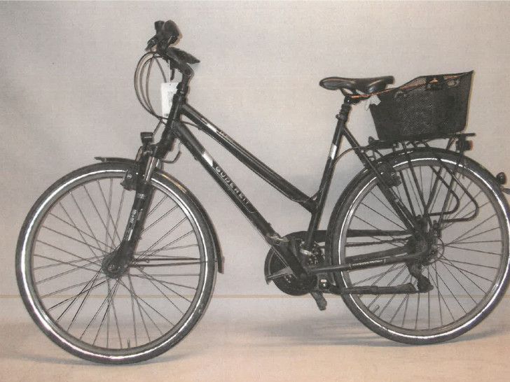 Fotos: Polizei Braunschweig     Wem gehören diese Fahrräder?