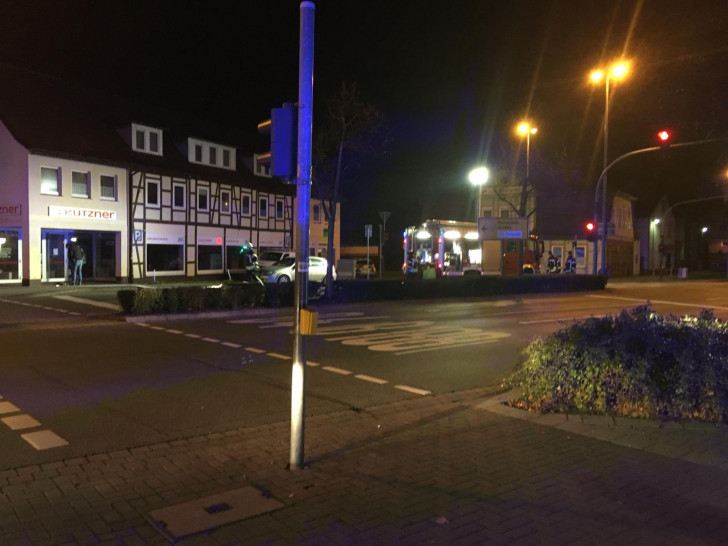 Die Feuerwehr musste zu einem nächtlichen Einsatz in die Gifhorner Innenstadt. Foto: aktuell24(BM)