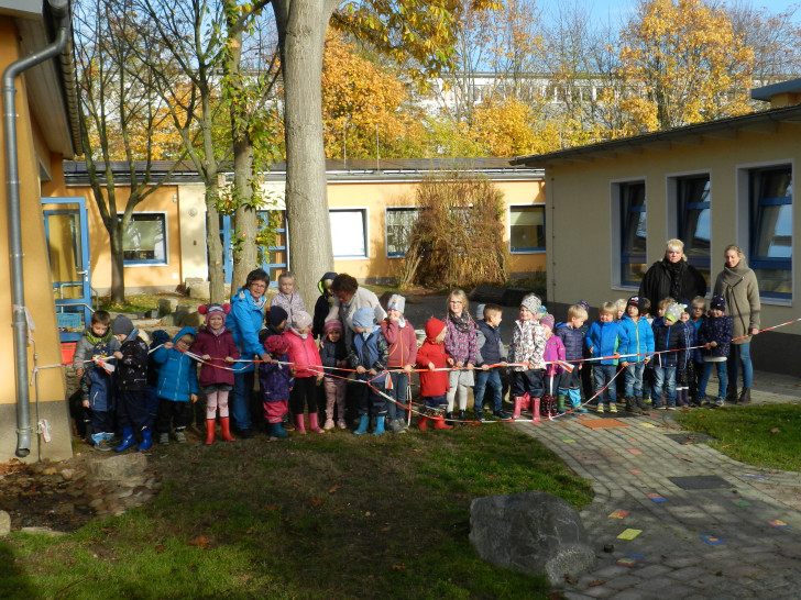 Ein Teilstück des Außengeländes der evangelischen Kita Edemissen wurde eröffnet. Foto: Ev.-luth. Kirchenkreis Peine