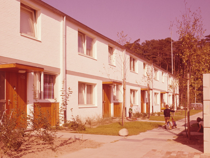 Teppichsiedlung 1962: Einfamilienhäuser der „Teppichsiedlung“ in der Nordstadt, 1962. Foto: unbekannt/ Institut für Zeitgeschichte und Stadtpräsentation.
