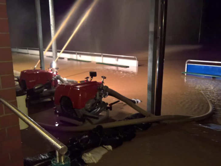 Nicht nur der Dettumer Sportplatz litt unter den Überschwemmungen der letzten Woche.

Foto: Andrea Martin