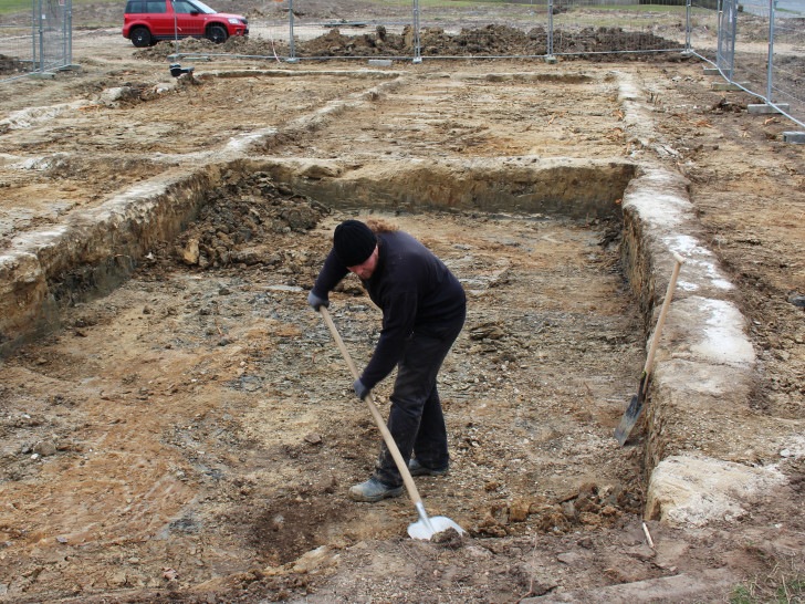 Ein Teil der bei der Ausgrabung gefundenen Fundamente sollen vor Ort erhalten bleiben. Foto: Sandra Zecchino