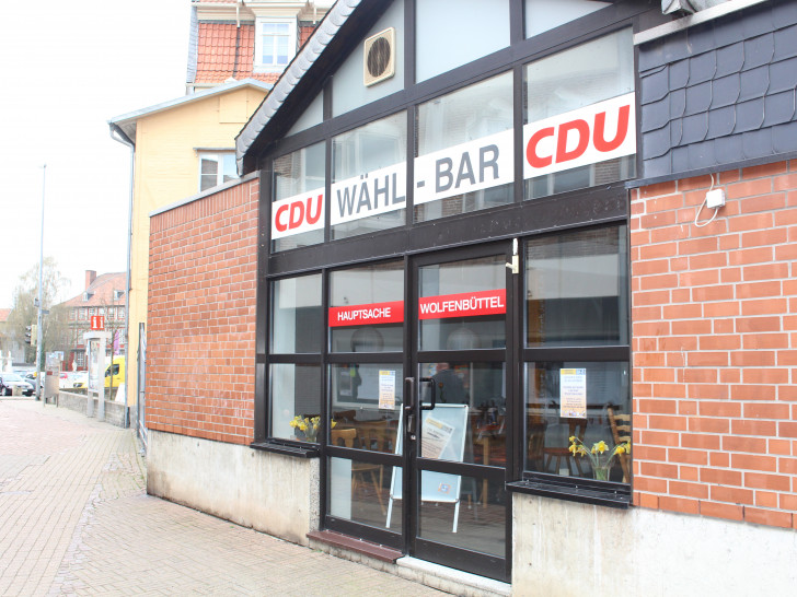 Mit einer neu eröffneten Wähl-Bar möchte die CDU einen direkten Kontakt mit den Bürgerinnen und Bürgern ermöglichen. Foto: Jan Borner