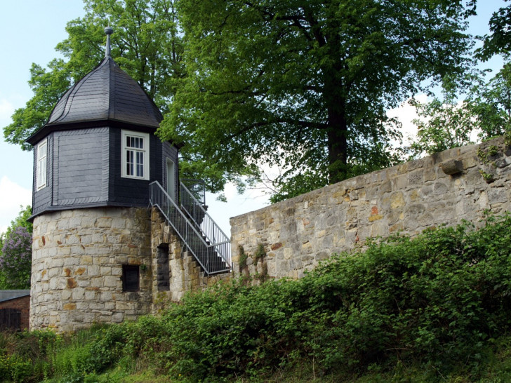Der Pulverturm auf dem Batteriewall gehört zur historischen Stadtbefestigung. Foto: Stadt Helmstedt 
