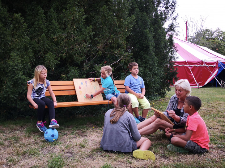 Spielerisch konnten die Kinder das Einmaleins lernen. Foto: Stiftung der Wirtschaftsjunioren Braunschweig