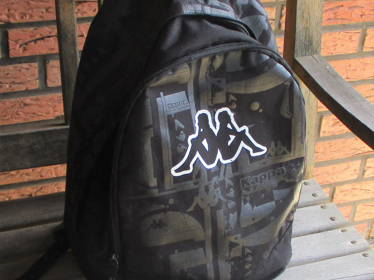 Wem gehört dieser Rucksack? Oder wer kennt den Besitzer? Foto: Polizei