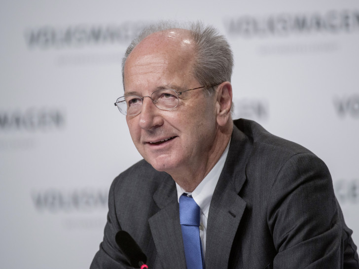 Hans Dieter Pötsch muss den Gürtel enger schnallen. Foto: Volkswagen