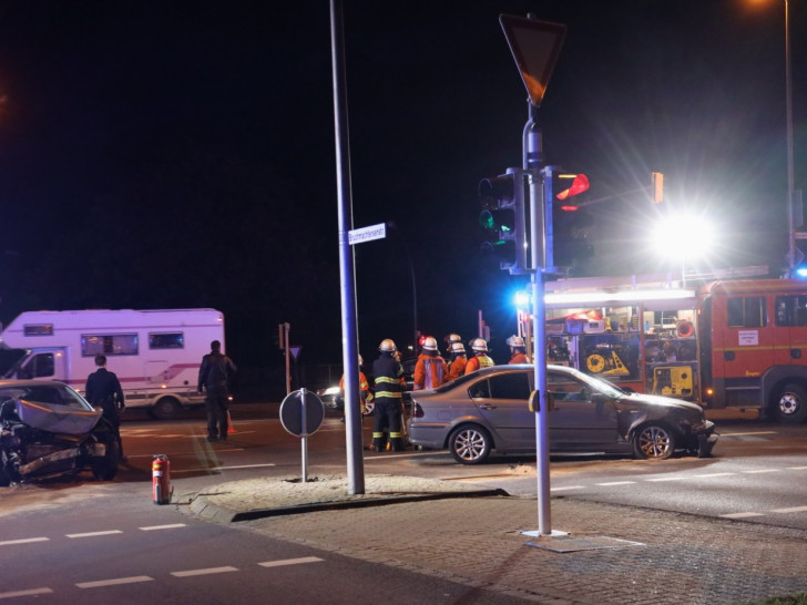 In Salzgitter kam es am heutigen Abend zu einem schweren Verkehrsunfall.

Foto: Rudolf Karliczek