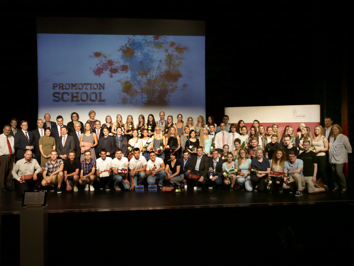 Die Sieger "promotion school" – Schülerwettbewerb wurden in Giffhorn gekürt. Auch Teams aus der Region waren unter den Siegern. Fotos: Allianz für die Region