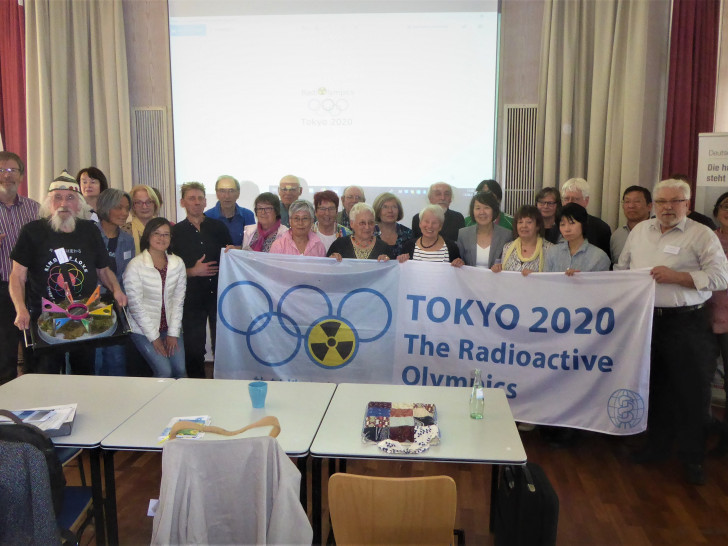 Deutsch-Japanische Konferenzgruppe nach Verabschiedung der Abschlusserklärung. Fotos: Paul Koch