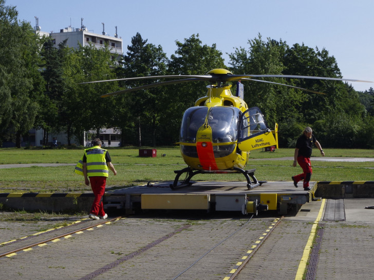 Die Sommertour der CDU besuchte am 01.08.2015 den Rettungshubschrauber Christoph 30. Foto: privat
