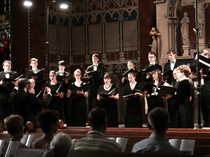 Der Junge Kammerchor ist am 1. Mai in der St. Andreas-Kirche Braunschweig zu sehen. Foto: Veranstalter