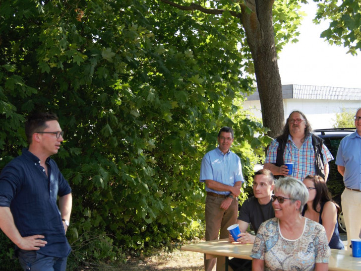 Falko Mohrs tourt im Sommer durch den Landkreis Helmstedt und veranstaltet dabei mehrere Nachbarschaftsgespräche. Foto:  Wahlkreisbüro Falko Mohrs