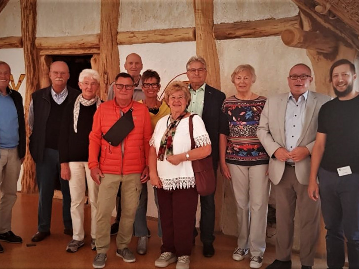 Die CDU-Besuchergruppe bei ihrer Erlebnisführung mit Marco Failla (r.) im Landesmuseum. Foto: Privat