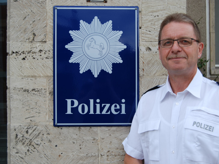 Polizeioberkommissar Klaus Ahne stellt sich vor     Foto: Polizei Gifhorn