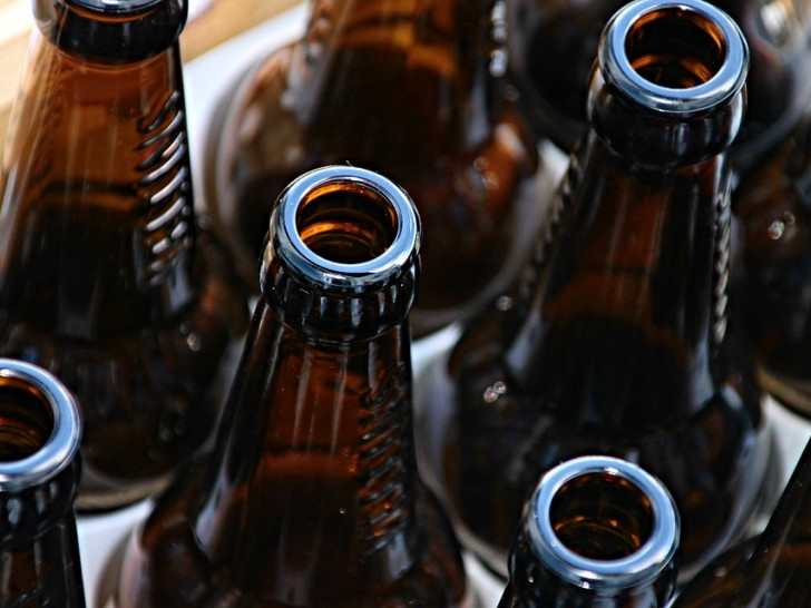 Der Mann gönnte sich fünf Bier und wollte dann einfach verschwinden. Symbolfoto: Pixabay