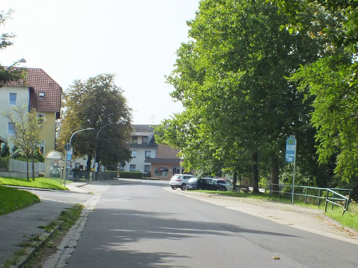 Um diese beiden Haltestellen geht es. Foto: Kreisverkehrswacht Helmstedt