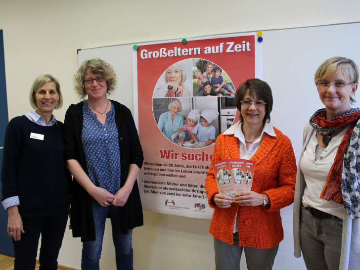 Anette Müller-Damrath (Leiterin Seniorenservicebüro), Heidrun Ripke (EFB), Sabine Görlitzer-Toewe (EFB) und Sandra Schneider (vom Familien- und Kinder-Service-Büro). Foto: Max Förster