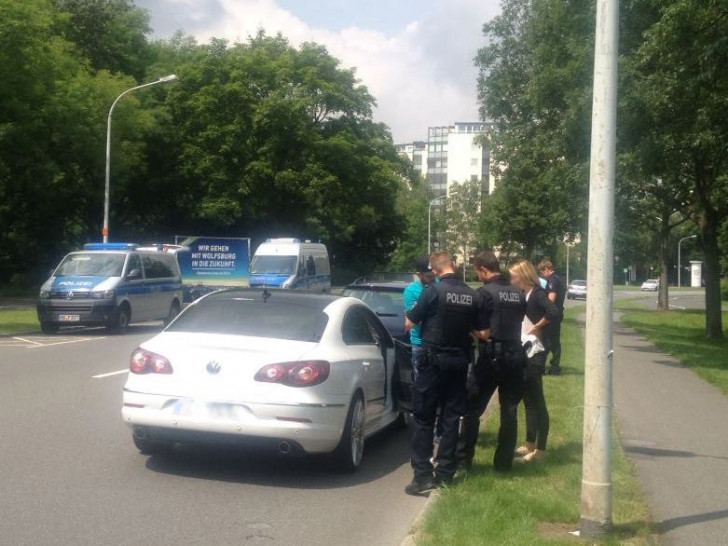 Die Schwerpunkte der Kontrollen war Tuning sowie Drogen und Alkohol im Straßenverkehr. Foto: Polizei Wolfsburg