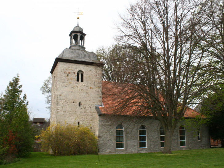 Braunkohlwanderung der Petrusgemeinde Börßum. Treffpunkt zur Andacht ist die Achimer Kirche. Foto: Anke Donner