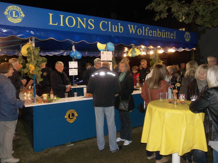 Der Stand des Lions Club Wolfenbüttel bei der Kulturnacht an der Kommisse. Foto: Privat