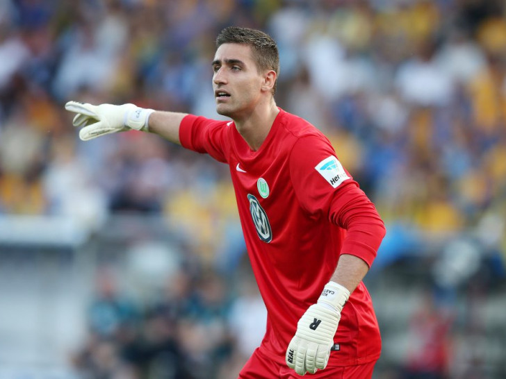 Der beste Bundesliga-Torwart fliegt nur als Nummer Zwei zur WM: Koen Casteels. Foto: Agentur Hübner/Archiv