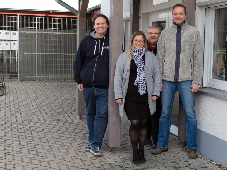 Der neue Vorstand des Tierschutzvereins: Benjamin Kozlowski, Inga Gröschler, Thomas Kühnemann und Adrian Maas. Foto: Daniela Schmidt
