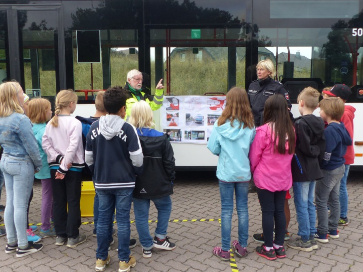 Die Aktion "sicher.mobil.leben" richtet sich auch an Kinder.

Foto: Polizei Wolfsburg/Helmstedt