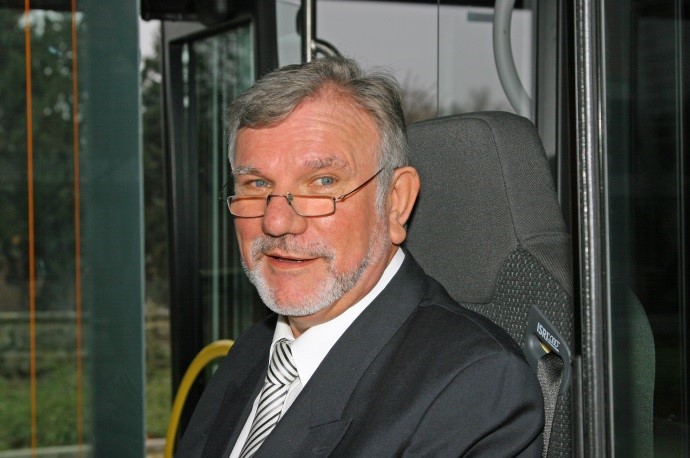  Die Kraftverkehrsgesellschaft mbH Braunschweig (KVG) trauert um ihren langjährigen, ehemaligen Geschäftsführer Ulrich Bethke. Nach einer schweren Krankheit verstarb Herr Bethke am 21. Juni 2016 im Alter von 67 Jahren. Foto: KVG