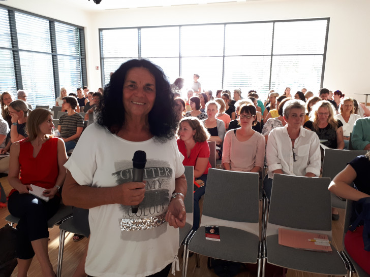 Professor Renate Zimmer hielt einen Vortrag zum Zusammenhang von Sprachbildung, Sprachförderung und Bewegung. Foto: Stadt Wolfsburg