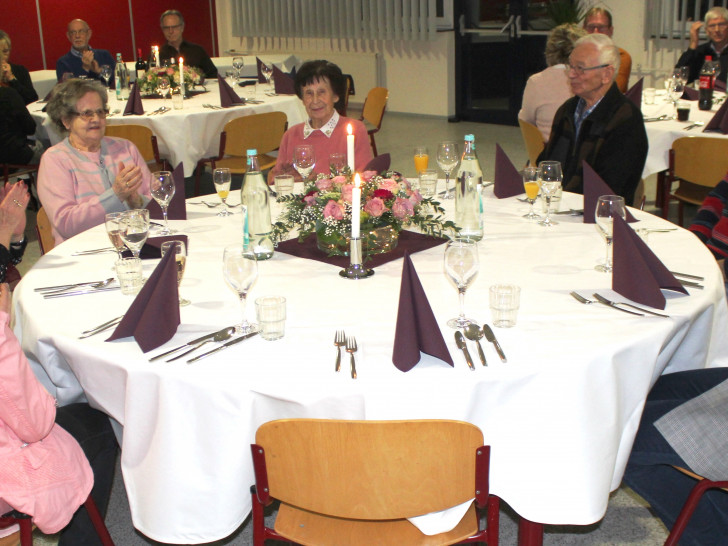 Ehrenamtliche der Lebenshilfe Gifhorn beim traditionellen Neujahrsempfang. Fotos: Lebenshilfe Gifhorn