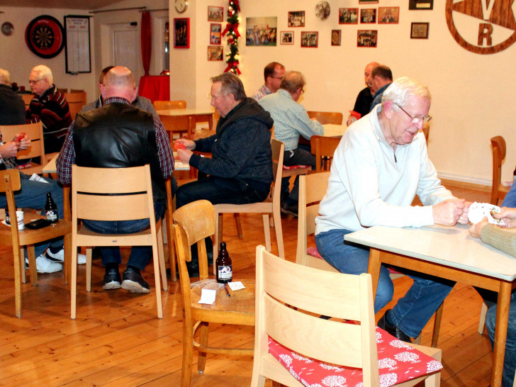 In Roklum fand ein Skatturnier statt. Foto: Bernd-Uwe Meyer