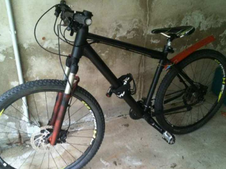 Die Polizei sucht nach dem Besitzer dieses Fahrrads. Foto: Polizei