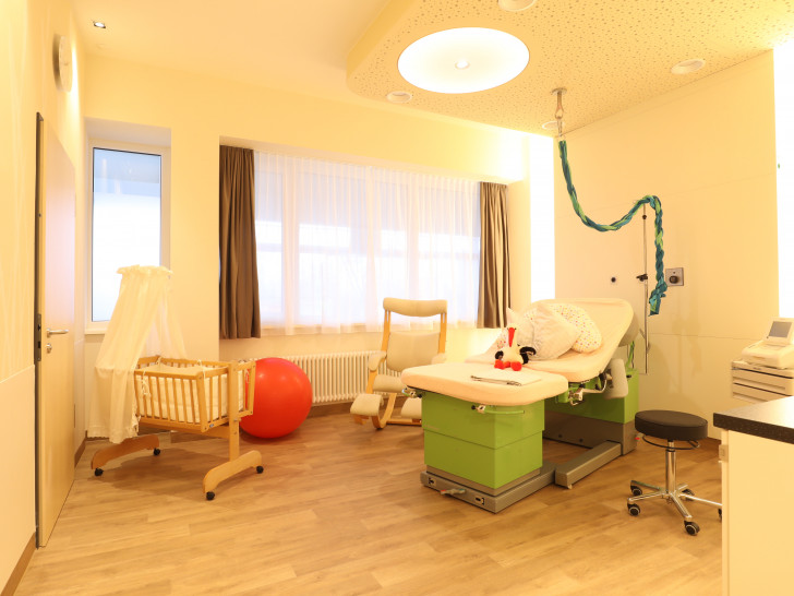 Die neuen Kreißsäle der Helios St. Marienberg Klinik Helmstedt bieten werdenden Eltern eine sichere Geburt in familiärer Atmosphäre. Foto: Klinikum Helmstedt