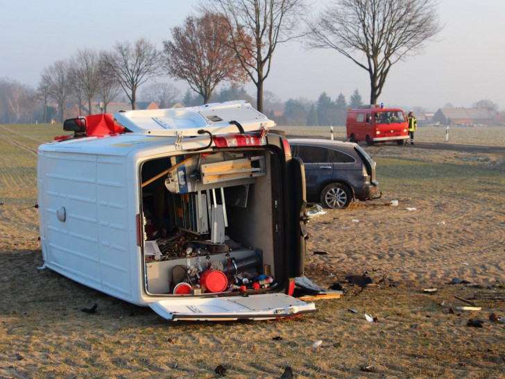 Bei Wittingen kam es zu einem Unfall mit Schwerletztem. Fotos: Hawellek/Kreispressestelle