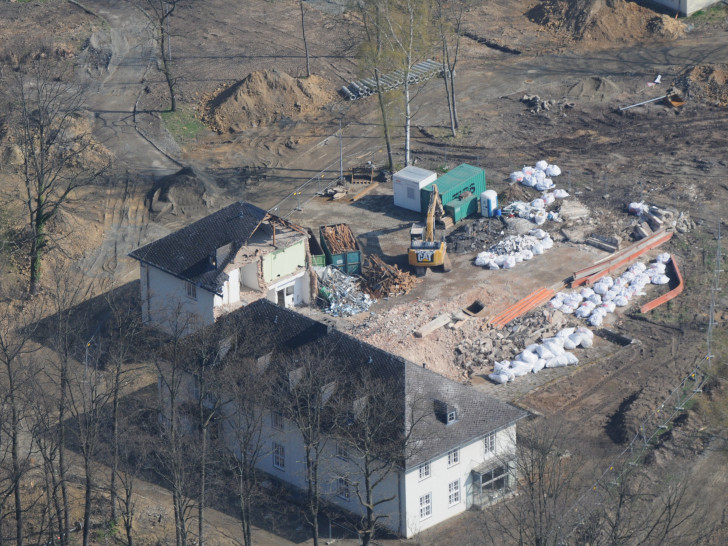 Der Abriss schreitet voran: Der Blick von oben beweist es. Fotos: Geschichtsverein Goslar