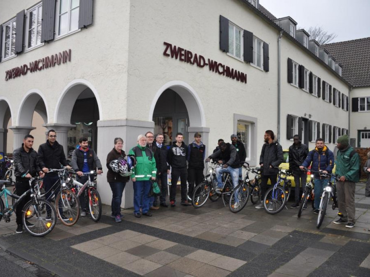 Die Stadt Wolfsburg spendete 25 Fahrräder an die Flüchtlingsunterkunft in der Dieselstraße. Foto: Stadt Wolfsburg
