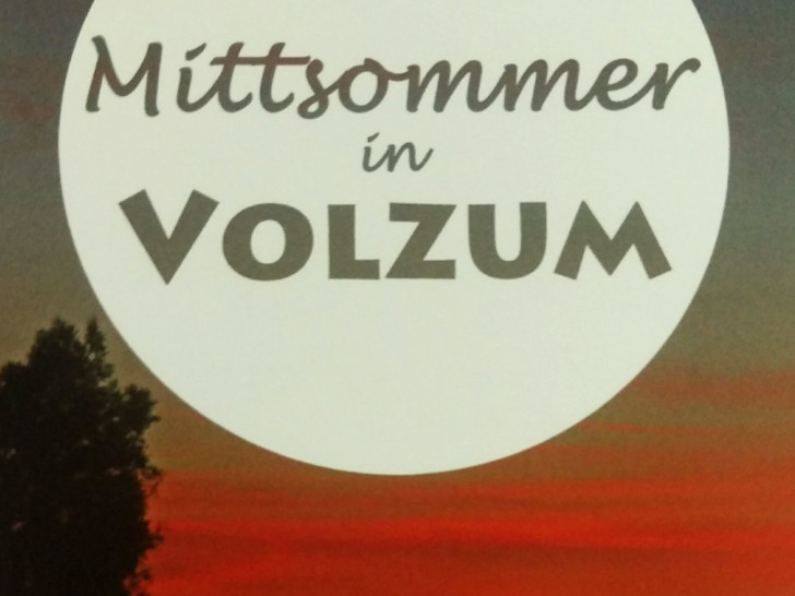 Aufgrund der tollen Beteiligung und der positiven Rückmeldungen wird in Volzum am 11.Juni ab 19 Uhr auf dem Hof der Familie Löhr (Am Nachtbleek 1) wieder Mittsommer gefeiert - ein Fest mit Nachbarn, Freunden und Gästen. Foto: Marion Köchy