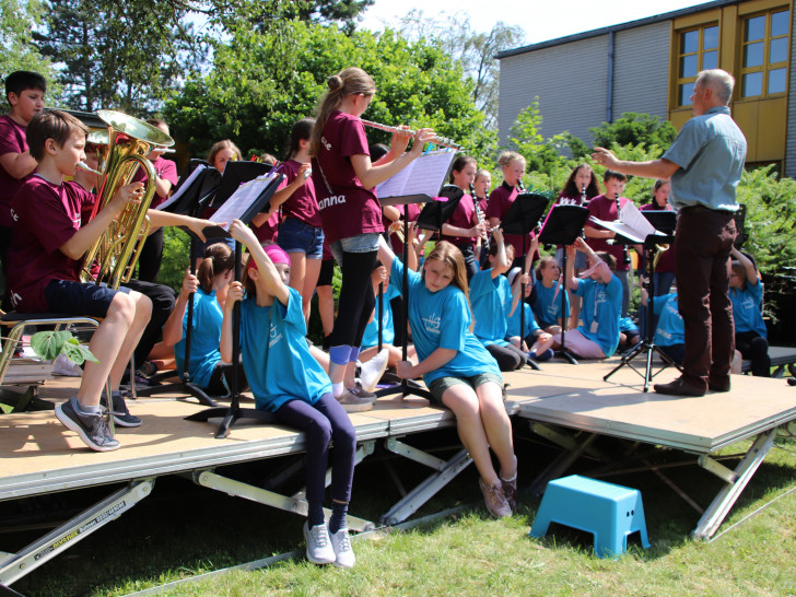 Die Bläserklassen des THG feiern ihr Sommerfest mit musikalischen Darbietungen. Foto: Theodor-Heuss-Gymnasium