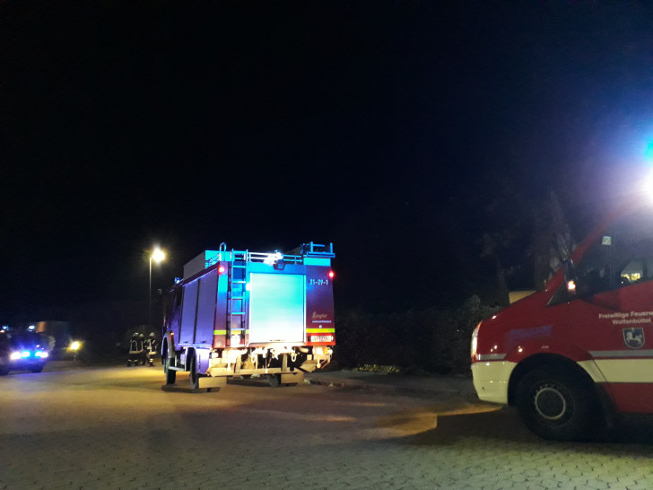 Großer Feuerwehreinsatz - Zum Glück konnte schnell Entwarnung gegeben werden. Fotos: Feuerwehr Wolfenbüttel