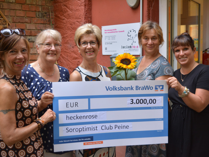 Cordula Heimburg,  Dr. Heinke Muuß,  Dietlind Maaßmann, Petra Karger und Kathrin Sahin. Foto: Club Soroptimist Peine