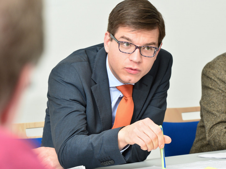 Björn Försterling äußert sich zu Unterrichtsausfallzeiten. Foto: FDP