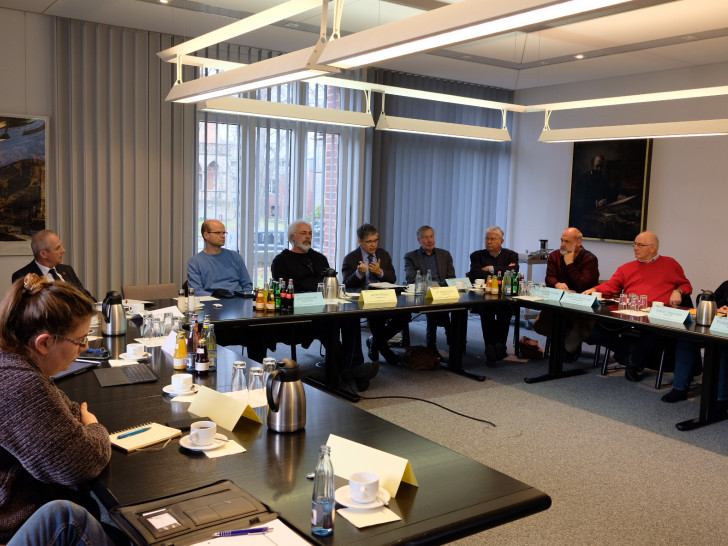 Die Mitglieder des Projektbeirates während ihrer ersten Sitzung am Mittwoch im Goslarer Kreishaus. Die nächste Sitzung des Beirats ist für den 27. März geplant. Foto: Landkreis Goslar
