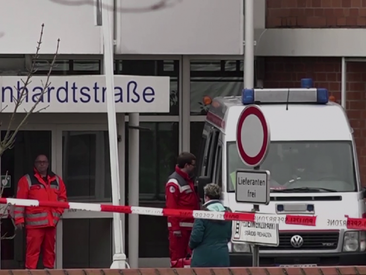Nach der schrecklichen Bluttat an einer Goslarer Schule fordert die Staatsanwaltschaft sieben Jahre Haft für den Messerangreifer. Foto: aktuell24