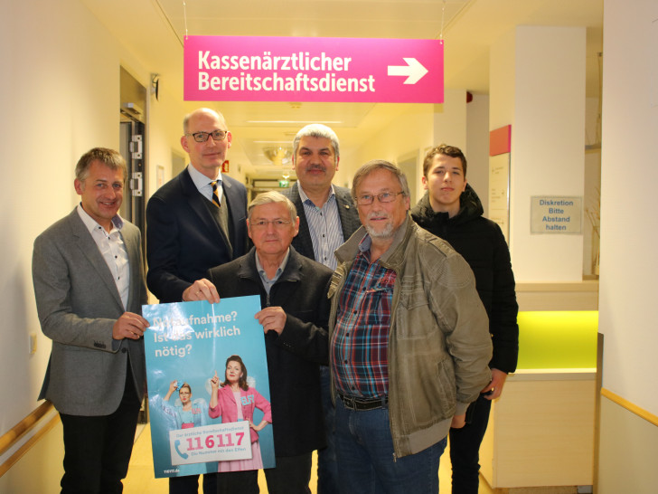 Von links: Dr. med. Friedrich Scheibe (Vorsitzender der KVN-Kreisstelle Peine), Christoph Plett MdL, Georg Raabe (CDU), Jörg Meckoni (CDU), Friedhelm Weber (CDU), Paul Goyer (Praktikant).