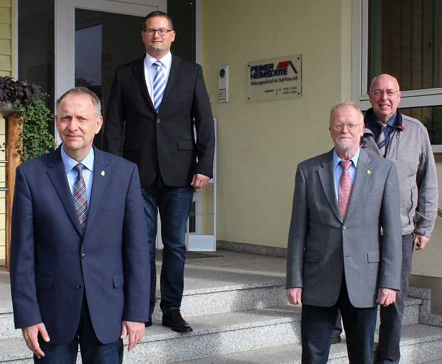 Von links: Bürgermeister Klaus Saemann, Sven Gottschalk, Aufsichtsratsvorsitzender Bernd Kielhorn, Interimsgeschäftsführer Friedhelm Seffer.   